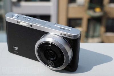 Лот: 5268136. Фото: 1. Samsung NX Mini Kit 9мм (практически... Цифровые беззеркальные со сменной оптикой