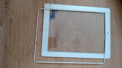 Лот: 15883996. Фото: 1. Тачскрин IPad 2 с рамкой и кнопкой. Запчасти для планшетов