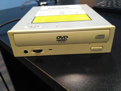 Лот: 10995392. Фото: 1. DVD-ROM с выносным питанием (питание... Приводы CD, DVD, BR, FDD