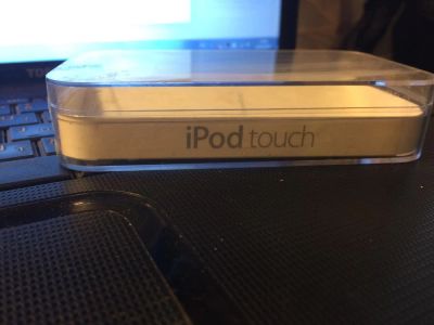 Лот: 5450769. Фото: 1. MP3-плеер Apple iPod 4 Touch 32GB. Другое (смартфоны, связь, навигация)