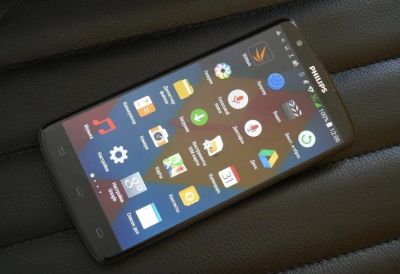 Лот: 9717638. Фото: 1. Продам смартфон Philips I928. Смартфоны