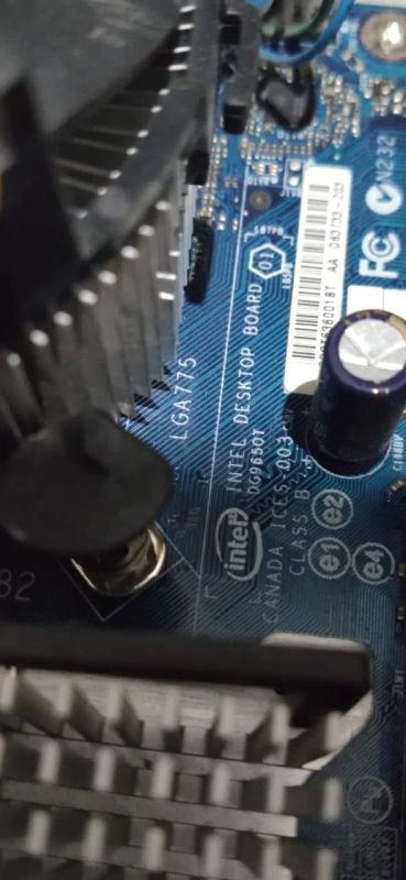 Лот: 17506980. Фото: 1. Материнская плата intel dg9650t. Материнские платы