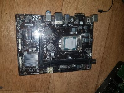 Лот: 17044453. Фото: 1. GA-H81M-S1 и pentium g3240. Материнские платы
