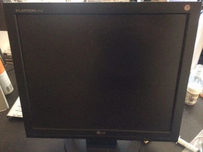 Лот: 10218128. Фото: 1. Монитор LG Flatron L1718S. ЖК-мониторы