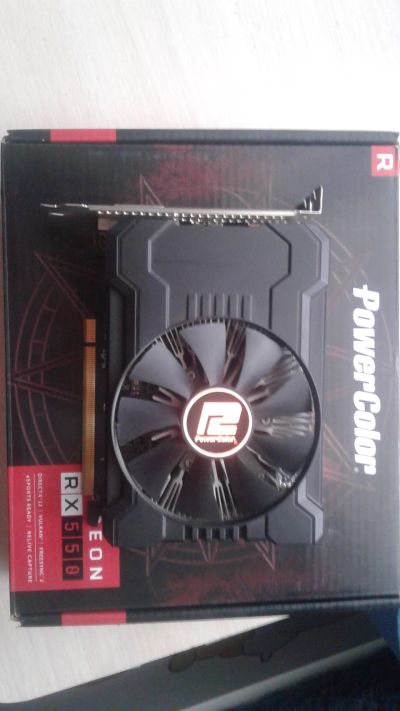 Лот: 15674616. Фото: 1. Видеокарта AMD RX 550 2gb. Видеокарты