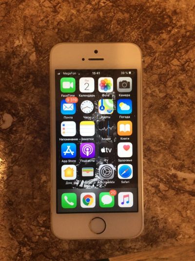 Лот: 16766866. Фото: 1. Iphone se 32 gb. Смартфоны