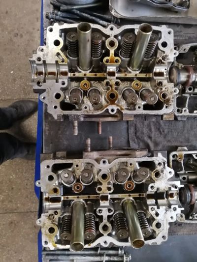 Лот: 17137926. Фото: 1. ГБЦ subaru forester 2.0. Двигатель и элементы двигателя