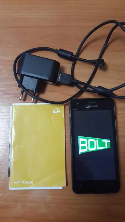 Лот: 6191651. Фото: 1. Смартфон Micromax A69. Смартфоны