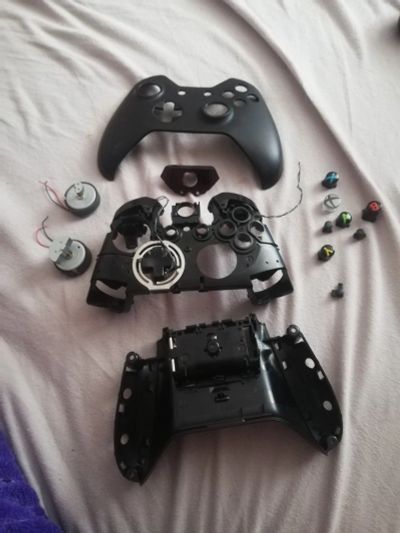 Лот: 16038272. Фото: 1. Запчасти для гемпада x-box one. Запчасти для игровых приставок, консолей