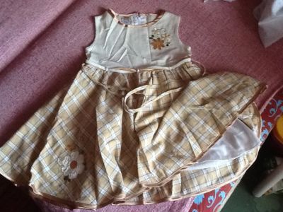 Лот: 3206781. Фото: 1. Праздничное платье девочки. Платья, сарафаны