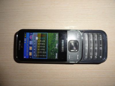 Лот: 5039675. Фото: 1. сотовый двухсимочный телефон Samsung... Кнопочные мобильные телефоны