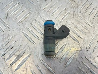 Лот: 25529575. Фото: 1. инжектор, форсунка Renault Symbol... Двигатель и элементы двигателя