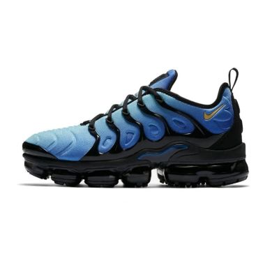 Лот: 11832321. Фото: 1. Кроссовки Nike Air VaporMax Plus... Кеды, кроссовки, слипоны