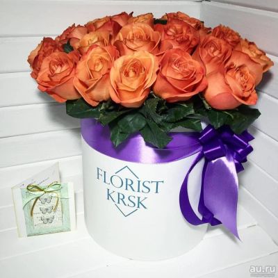 Лот: 8868342. Фото: 1. 35 оранжевых роз в коробке. Свежие цветы