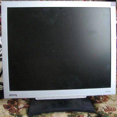 Лот: 1952375. Фото: 1. Монитор ЖК Benq FP71G+. ЖК-мониторы