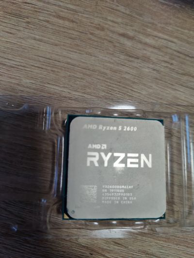 Лот: 19901821. Фото: 1. Ryzen 2600 OEM. Процессоры