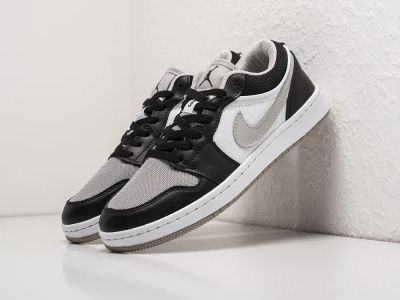 Лот: 19613754. Фото: 1. Кроссовки Nike Air Jordan 1 Low. Кеды, кроссовки, слипоны