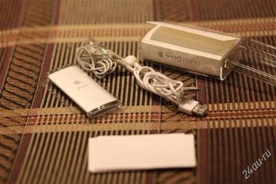 Лот: 1176493. Фото: 1. iPod nano 4g 8gb silver идеальное... Плееры