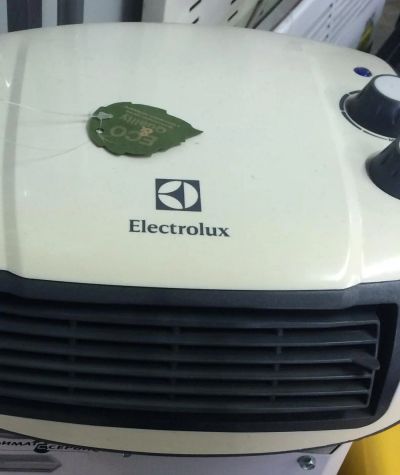 Лот: 6929650. Фото: 1. Тепловентилятор Electrolux efh... Обогреватели бытовые