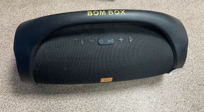 Лот: 20977724. Фото: 1. Портативная колонка JBL bom box. Портативные, беспроводные колонки