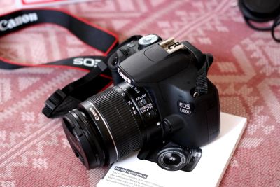 Лот: 10553441. Фото: 1. Canon 1200 D + kit 18-55 IS ll. Цифровые зеркальные