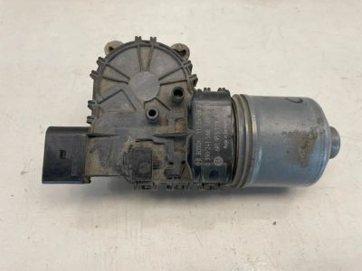 Лот: 22459753. Фото: 1. мотор стеклоочистителя Volkswagen... Другое (автозапчасти)