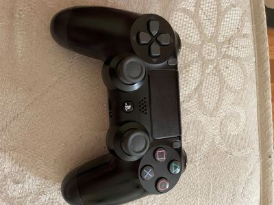 Лот: 17812883. Фото: 1. DualShock 4 оригинал неисправный. Аксессуары для игровых приставок, консолей, геймпады