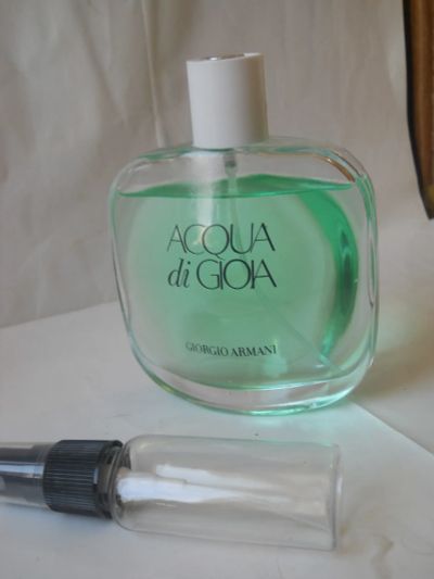 Лот: 6063016. Фото: 1. Acqua di Gioia Eau de Parfum Armani... Женская парфюмерия