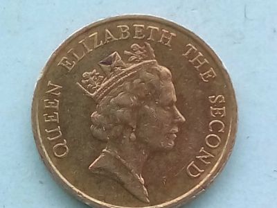 Лот: 18596058. Фото: 1. Монета Гонконга 10 центов, 1986. Азия