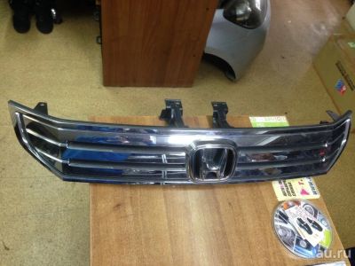 Лот: 13570317. Фото: 1. решётка радиатора honda step wgn... Кузов