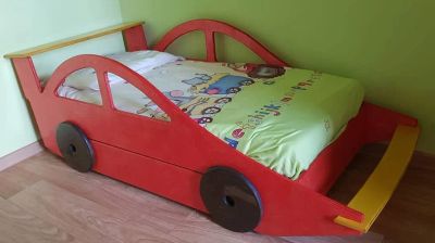 Лот: 21041265. Фото: 1. Детская кровать машинка, дерево... Детские кровати и кроватки