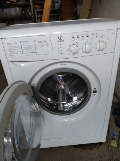 Лот: 17577568. Фото: 1. Стиральная машина indesit wiul83. Стиральные машины