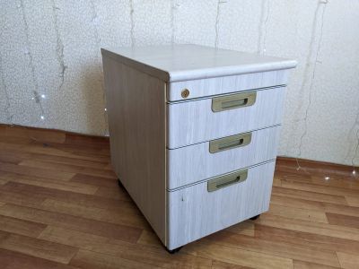 Лот: 21009449. Фото: 1. Тумба с рубля!. Стеллажи, тумбы, шкафы