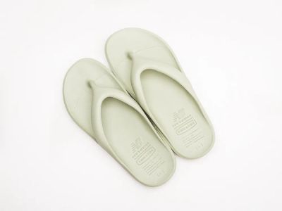 Лот: 20027368. Фото: 1. Сланцы New Balance. Шлепанцы, сланцы