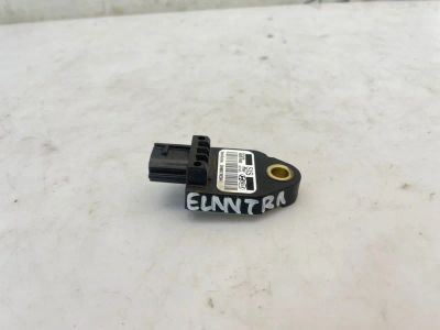 Лот: 25377945. Фото: 1. датчик airbag Hyundai Elantra... Двигатель и элементы двигателя
