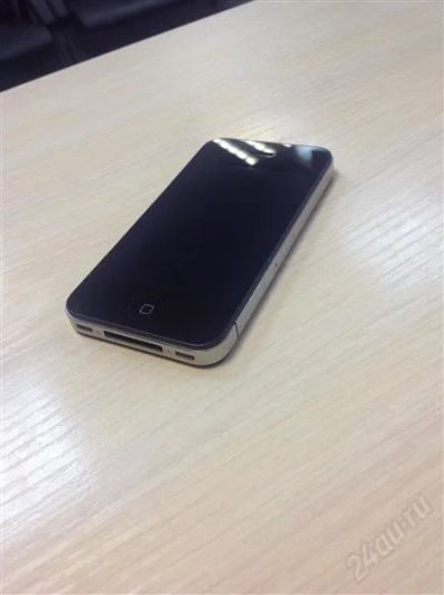Лот: 2547724. Фото: 1. Оригинальный Apple iPhone 4, black... Смартфоны