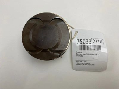 Лот: 21111416. Фото: 1. Поршень Chevrolet Aveo 2013 25190255... Кузов