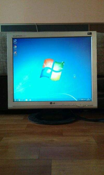 Лот: 8204534. Фото: 1. Монитор LG Flatron L1717S, диагональ... ЖК-мониторы