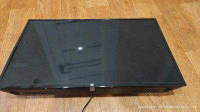 Лот: 25851155. Фото: 1. Tv xiaomi 4a 32, разбит экран. Телевизоры