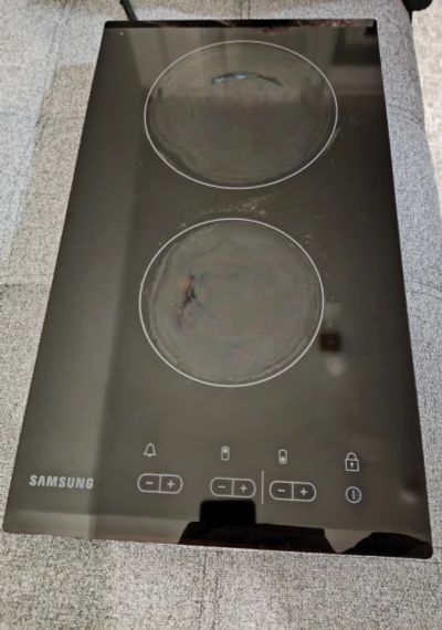 Лот: 25132797. Фото: 1. Варочная панель Samsung CTR432NB02. Плиты, духовые шкафы, варочные поверхности