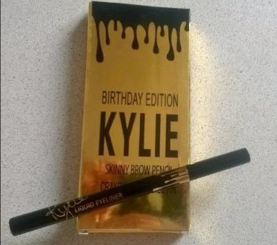 Лот: 9539893. Фото: 1. Подводка фломастер для глаз Kylie. Макияж