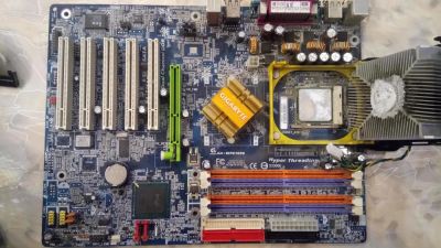 Лот: 10613365. Фото: 1. Материнская плата Gigabyte GA-8IPE1000. Материнские платы