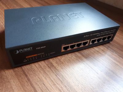 Лот: 16541112. Фото: 1. POE switch свитч коммутатор Planet... Коммутаторы