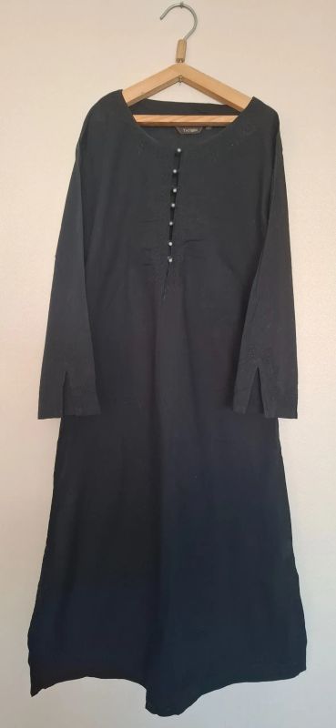 Лот: 944696. Фото: 1. Туника р-р 40-44 Tatuum очень... Футболки, топы и майки