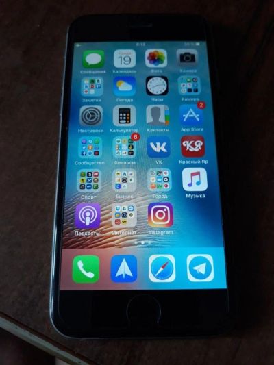 Лот: 10221732. Фото: 1. iPhone 6 64gb черный, хороший. Смартфоны