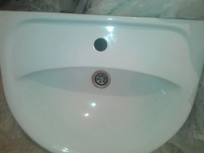Лот: 12204033. Фото: 1. Раковина с новостройки. Раковины, умывальники