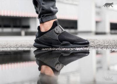 Лот: 11957828. Фото: 1. Новые Nike sock dart kjcrd 2018... Кеды, кроссовки, слипоны