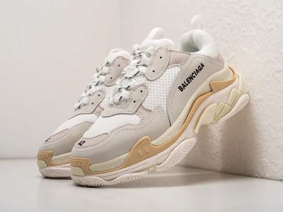 Лот: 12695335. Фото: 1. Кроссовки Balenciaga Triple S. Кеды, кроссовки, слипоны