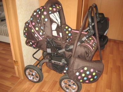 Лот: 6113509. Фото: 1. Коляска зима-лето!. Коляски