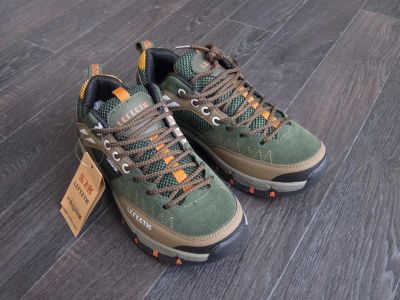 Лот: 10790919. Фото: 1. Кроссовки Lefectic новые 38-39... Кеды, кроссовки, слипоны
